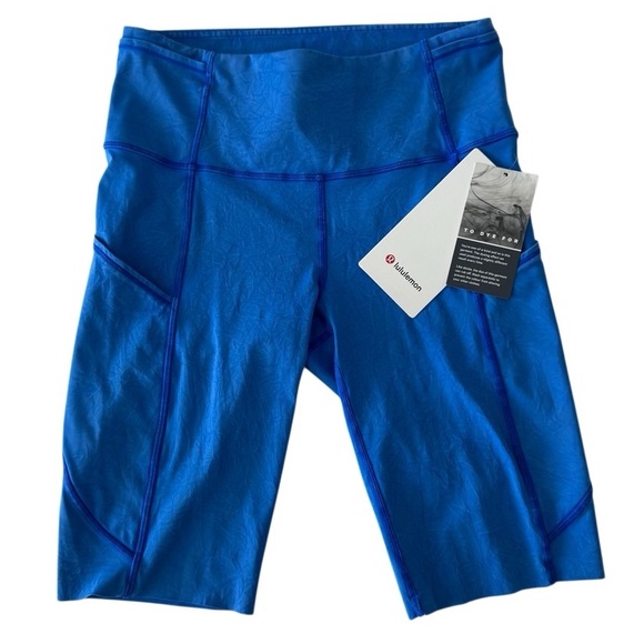 Lululemon Fast and Free Short 10" Ice Dye
Ice Wash Cerulean Blue - Picture 9 of 14